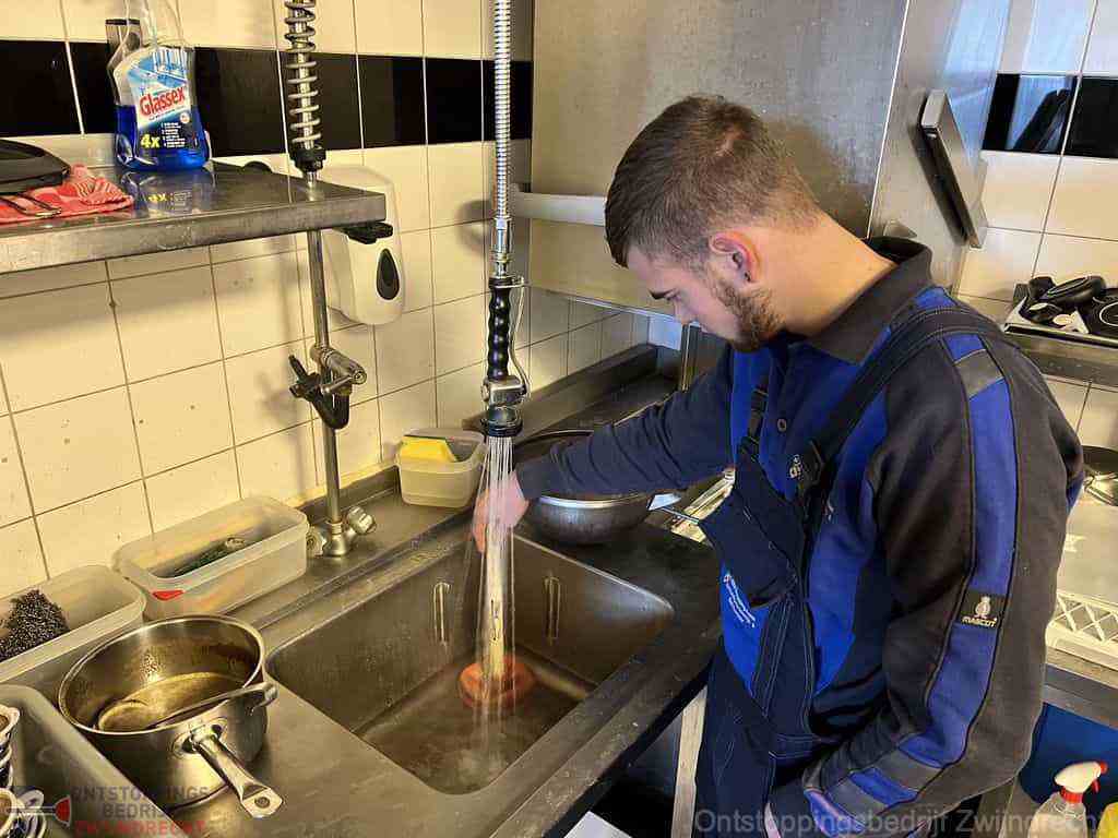 Gootsteen Ontstoppen Zwijndrecht Gootsteen Ontstoppen Zwijndrecht